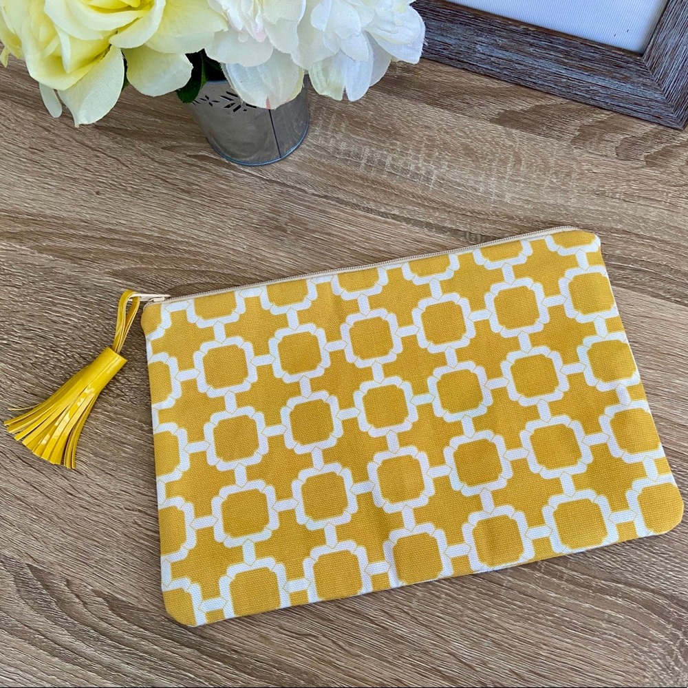 New Hand made makeup pouch with a cute tassel